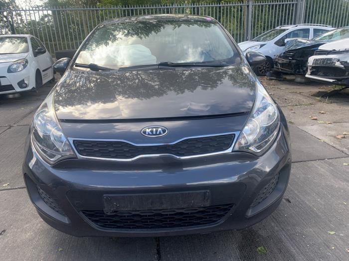Kia Rio III 1.2 CVVT 16V Épave (2012, Gris)