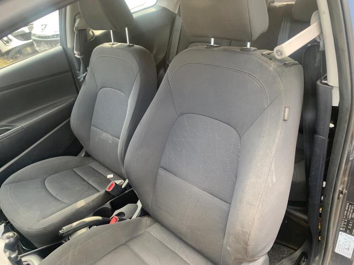 Kia Rio III 1.2 CVVT 16V Épave (2012, Gris)
