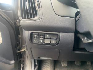 Kia Rio III 1.2 CVVT 16V Épave (2012, Gris)