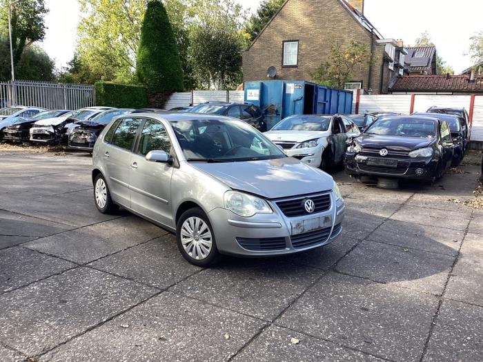 Volkswagen Polo IV 1.4 16V Salvage vehicle (2008, Gray)