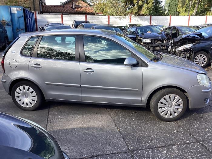 Volkswagen Polo IV 1.4 16V Salvage vehicle (2008, Gray)