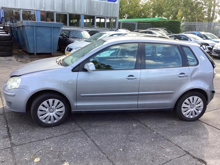 Volkswagen Polo IV 1.4 16V Salvage vehicle (2008, Gray)