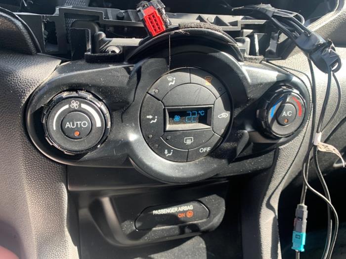 Ford EcoSport 1.0 EcoBoost 12V 125 Salvage vehicle (2015, Gray)