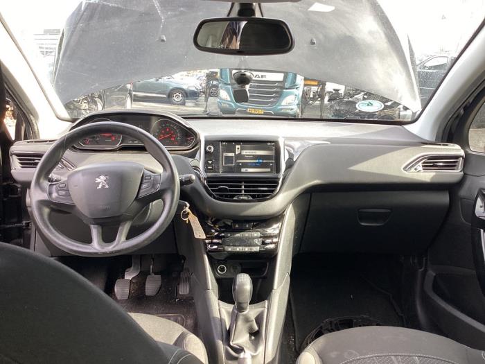 Peugeot 208 I 1.2 Vti 12V PureTech 82 Schrottauto (2014, Schwarz)
