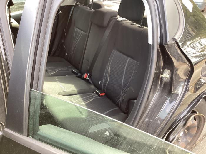 Peugeot 208 I 1.2 Vti 12V PureTech 82 Schrottauto (2014, Schwarz)