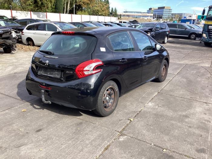 Peugeot 208 I 1.2 Vti 12V PureTech 82 Schrottauto (2014, Schwarz)