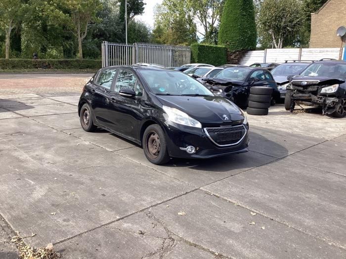 Peugeot 208 I 1.2 Vti 12V PureTech 82 Schrottauto (2014, Schwarz)