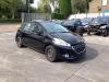 Peugeot 208 I 1.2 Vti 12V PureTech 82 Schrottauto (2014, Schwarz)