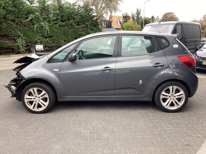Kia Venga 1.4 CVVT 16V Salvage vehicle (2011, Gray)
