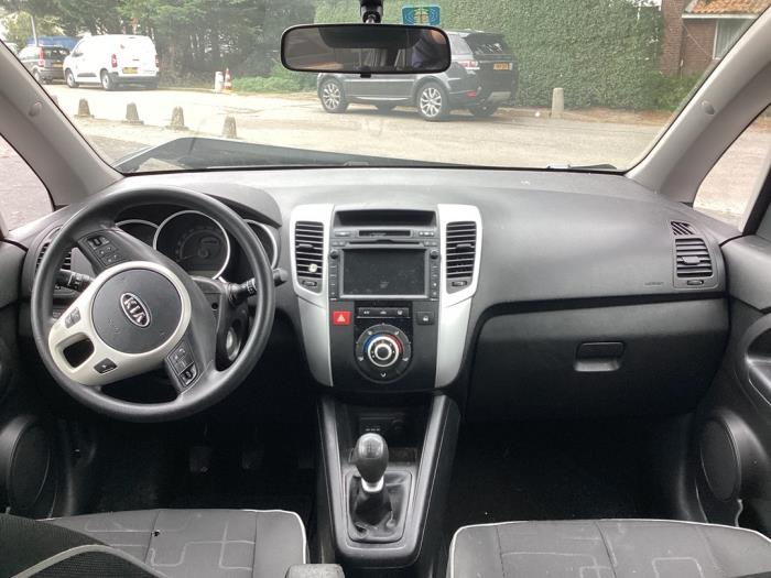 Kia Venga 1.4 CVVT 16V Salvage vehicle (2011, Gray)