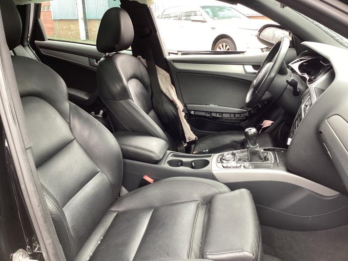 Audi A4 Avant 1.8 TFSI 16V Skrotfordon (2013, ZWART)