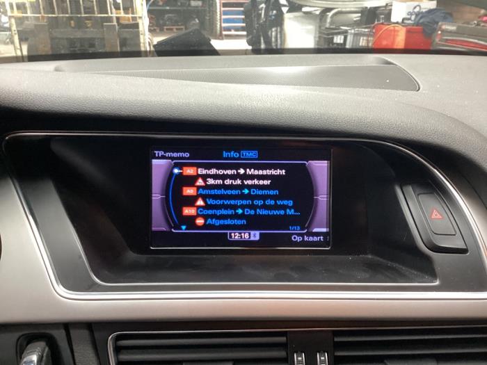 Audi A4 Avant 1.8 TFSI 16V Skrotfordon (2013, ZWART)