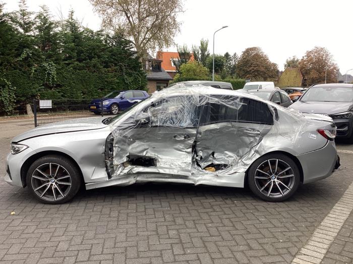 BMW 3 serie 320d 2.0 TwinPower Turbo 16V Épave (2019, Gris)