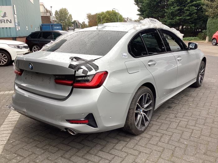 BMW 3 serie 320d 2.0 TwinPower Turbo 16V Épave (2019, Gris)