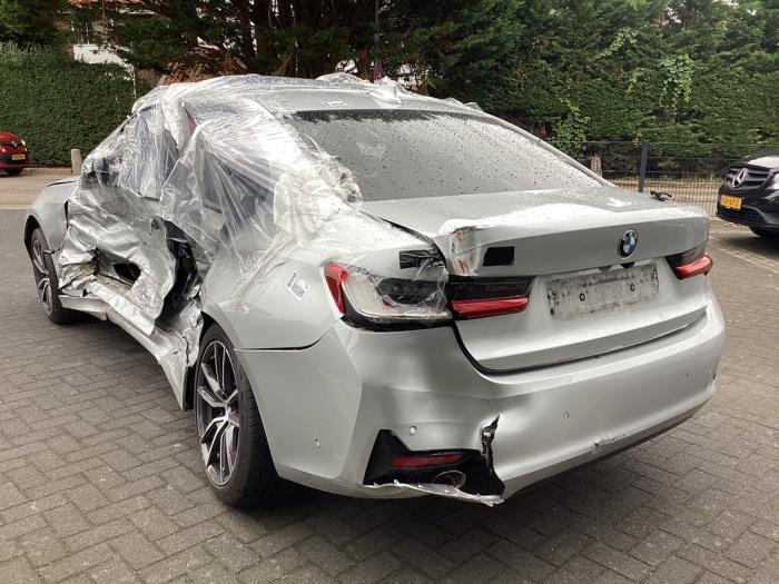 BMW 3 serie 320d 2.0 TwinPower Turbo 16V Épave (2019, Gris)