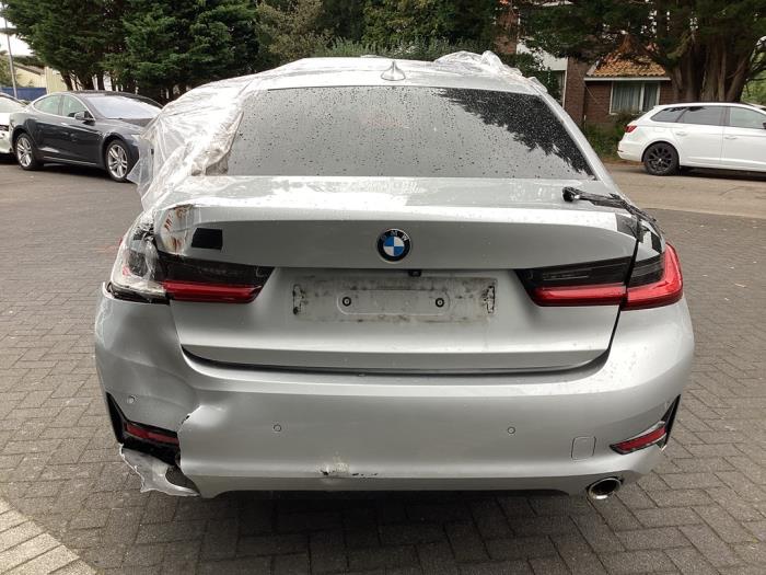 BMW 3 serie 320d 2.0 TwinPower Turbo 16V Épave (2019, Gris)