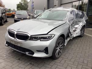 BMW 3 serie 320d 2.0 TwinPower Turbo 16V Épave (2019, Gris)