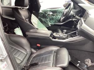BMW 3 serie 320d 2.0 TwinPower Turbo 16V Épave (2019, Gris)