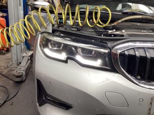 BMW 3 serie 320d 2.0 TwinPower Turbo 16V Épave (2019, Gris)