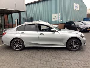 BMW 3 serie 320d 2.0 TwinPower Turbo 16V Épave (2019, Gris)