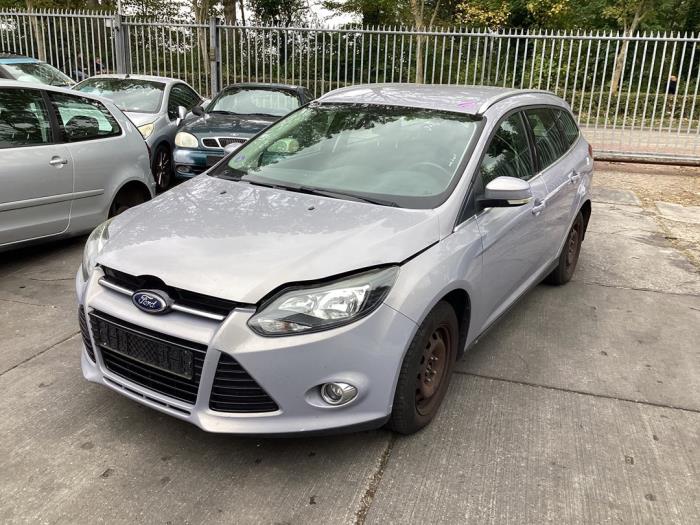 Ford Focus 3 Wagon 1.0 Ti-VCT EcoBoost 12V 125 Schrottauto (2013, Grau)