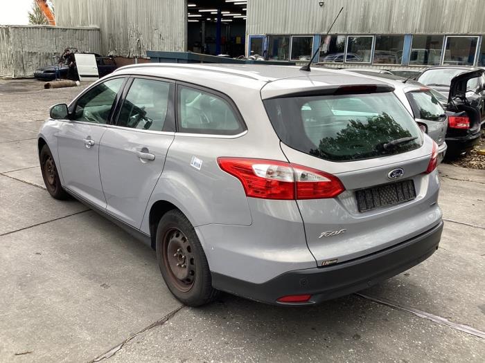 Ford Focus 3 Wagon 1.0 Ti-VCT EcoBoost 12V 125 Schrottauto (2013, Grau)