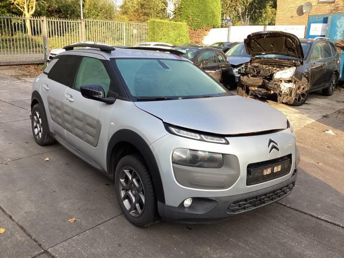Citroen C4 Cactus 1.2 PureTech 82 12V Épave (2014, Gris)