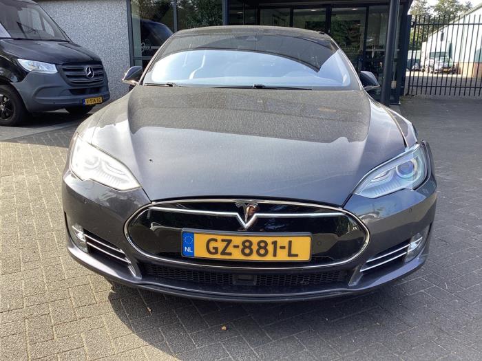 Tesla Model S 85D Damaged vehicle (2015, Gray)