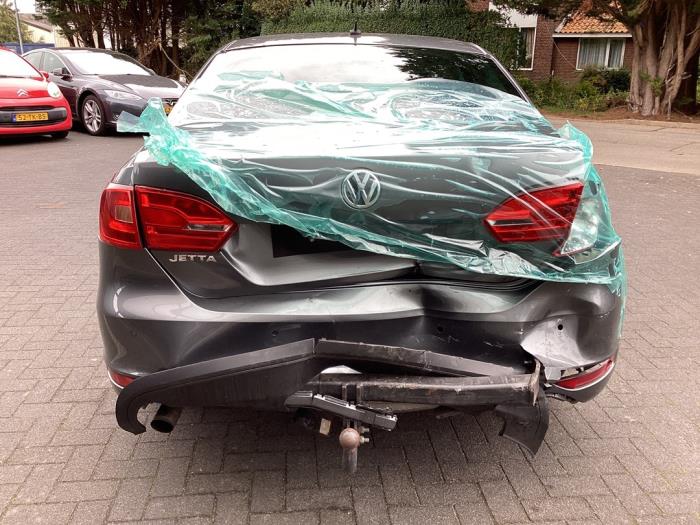 Volkswagen Jetta IV 1.2 TSI Épave (2011, Gris)