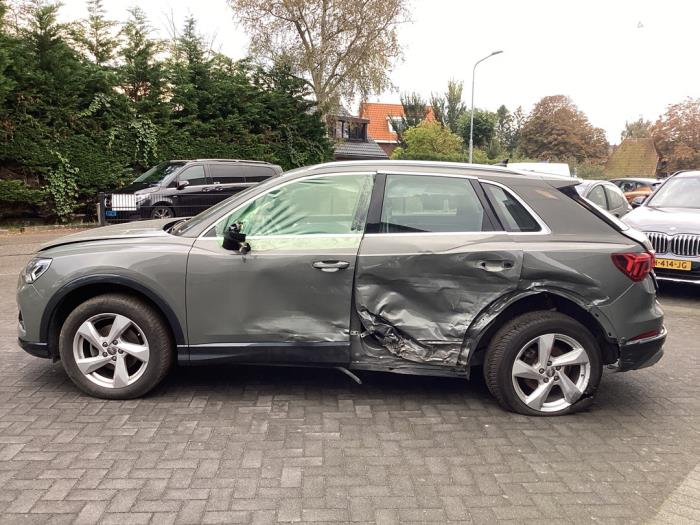 Audi Q3 1.5 35 TFSI 16V Salvage vehicle (2019, Gray)