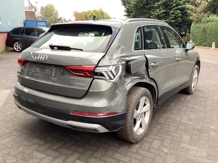 Audi Q3 1.5 35 TFSI 16V Salvage vehicle (2019, Gray)