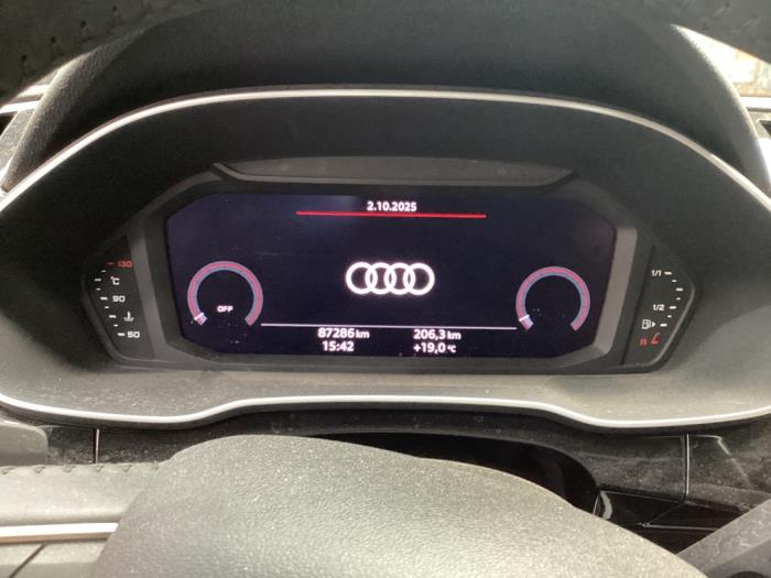 Audi Q3 1.5 35 TFSI 16V Salvage vehicle (2019, Gray)