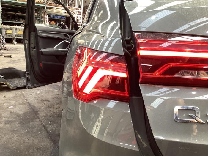 Audi Q3 1.5 35 TFSI 16V Salvage vehicle (2019, Gray)