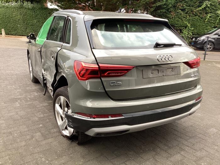 Audi Q3 1.5 35 TFSI 16V Salvage vehicle (2019, Gray)