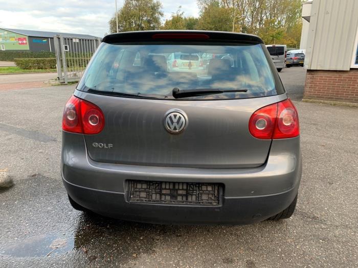Volkswagen Golf V 1.4 16V Épave (2005, Gris)
