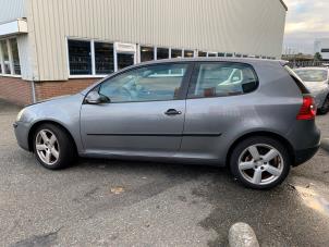 Volkswagen Golf V 1.4 16V Épave (2005, Gris)