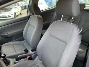 Volkswagen Golf V 1.4 16V Épave (2005, Gris)