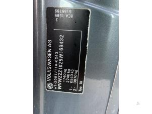Volkswagen Golf V 1.4 16V Épave (2005, Gris)