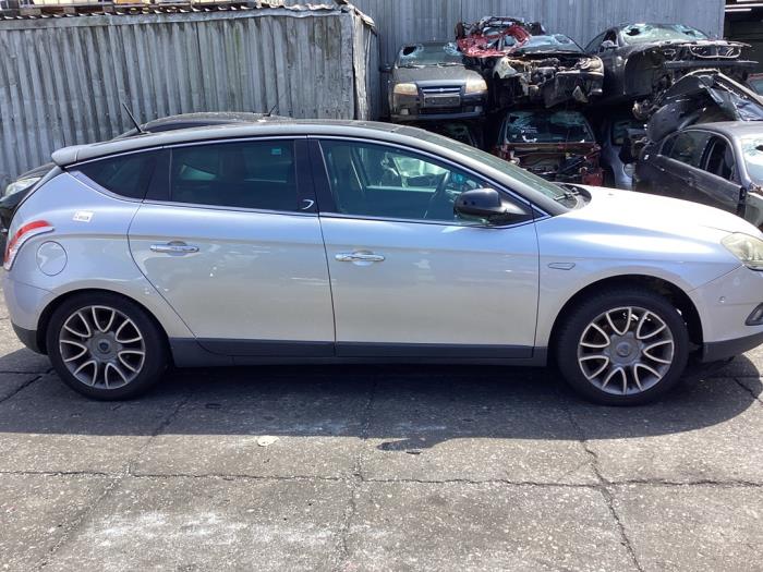 Lancia Delta 1.4 T-Jet 16V 150 Vehículo de desguace (2010, Gris)