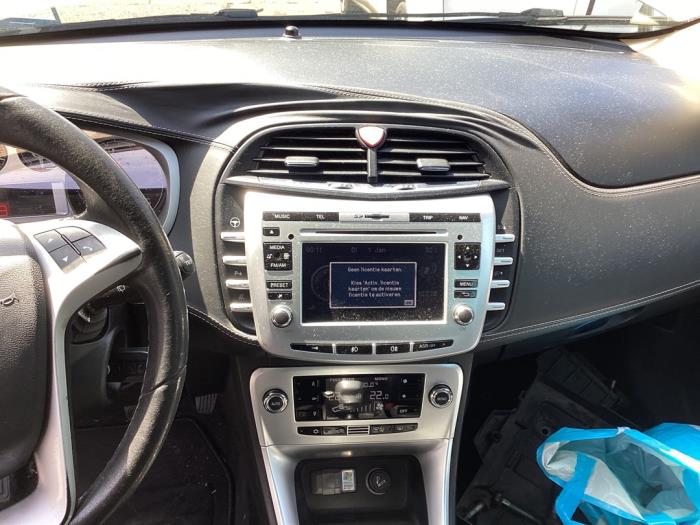 Lancia Delta 1.4 T-Jet 16V 150 Vehículo de desguace (2010, Gris)