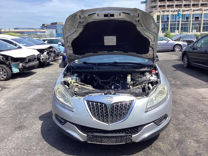 Lancia Delta 1.4 T-Jet 16V 150 Vehículo de desguace (2010, Gris)