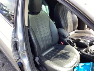 Lancia Delta 1.4 T-Jet 16V 150 Vehículo de desguace (2010, Gris)