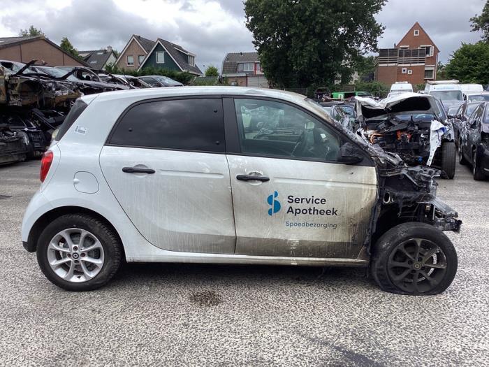Smart Forfour 1.0 12V Samochód złomowany (2018, Bialy)