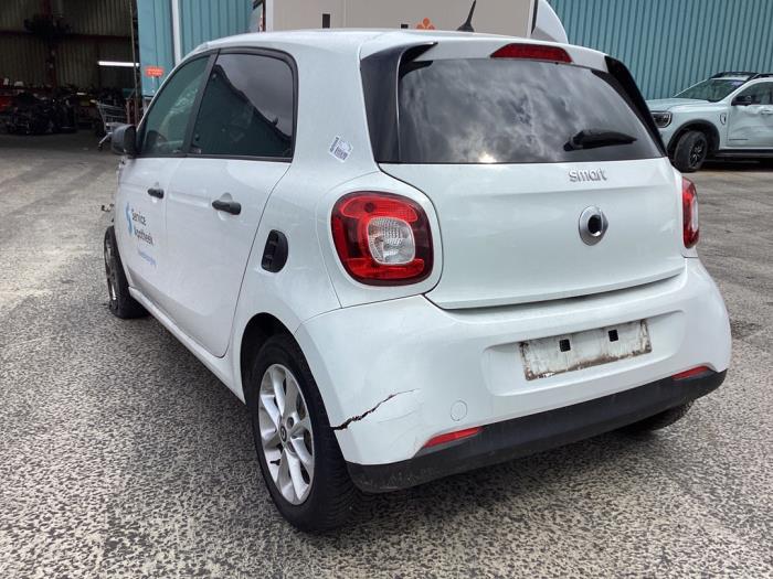 Smart Forfour 1.0 12V Samochód złomowany (2018, Bialy)