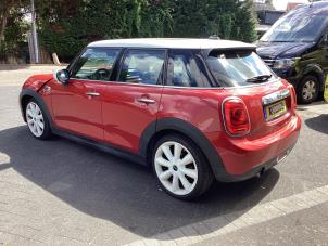 Mini Mini 1.5 12V Cooper Coche dañado (2016, Rojo)