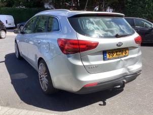 Kia Cee'd Sportswagon 1.6 GDI 16V Coche dañado (2012, Gris)