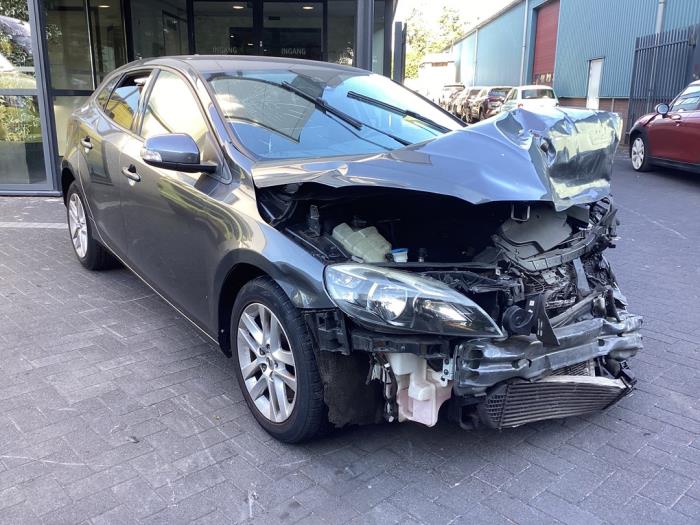 Volvo V40 1.6 D2 Vehículo de desguace (2013, Gris)