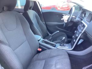 Volvo V40 1.6 D2 Vehículo de desguace (2013, Gris)