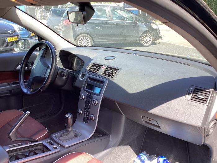 Volvo C30 1.6 16V Coche dañado (2008, Negro)