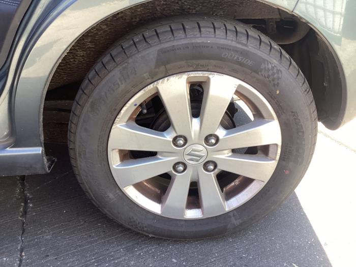 Suzuki Alto 1.0 12V Vehículo de desguace (2012, Gris)